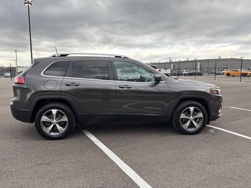 2021 Jeep Cherokee LIMITED