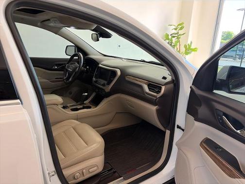 Summit White 2019 GMC Acadia DENALI