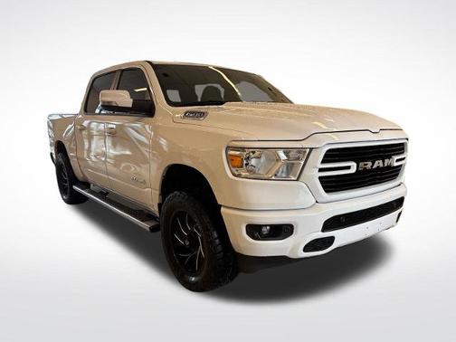 Bright White Clearcoat 2019 RAM 1500 BIG HORN/LONE STAR