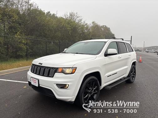 2018 Jeep Grand Cherokee LAREDO