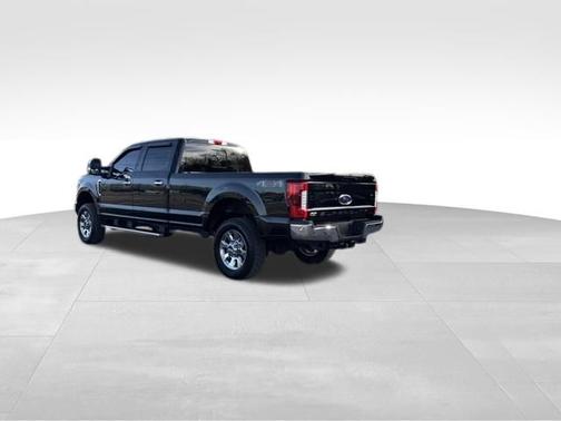 2019 Ford F-350 LARIAT SUPER DUTY