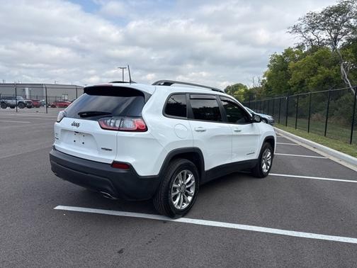 2022 Jeep Cherokee LATITUDE LUX