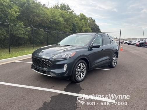2022 Ford Escape TITANIUM