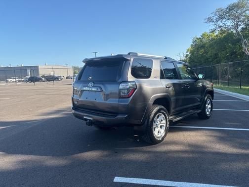 2023 Toyota 4Runner SR5