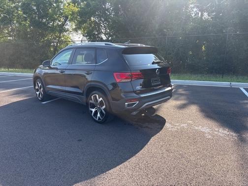 2023 Volkswagen Taos 1.5T SEL