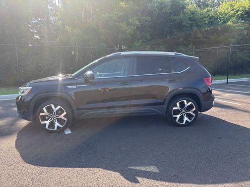 2023 Volkswagen Taos 1.5T SEL