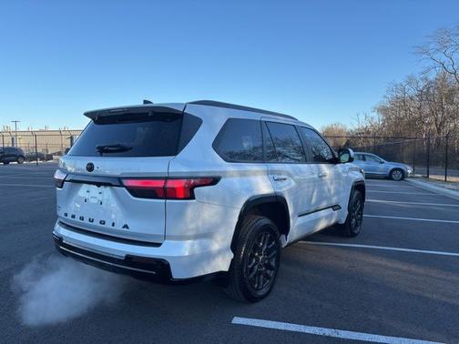 2024 Toyota Sequoia PLATINUM