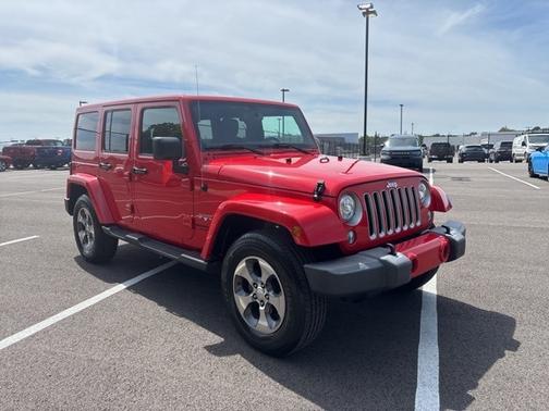 2017 Jeep Wrangler Unlimited SAHARA