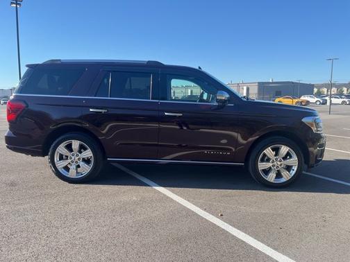 2024 Ford Expedition PLATINUM