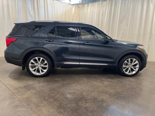 2023 Ford Explorer PLATINUM
