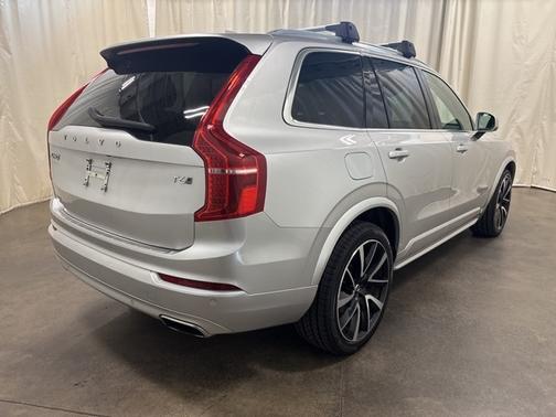 2021 Volvo XC90 T6 MOMENTUM 7 PASSENGER