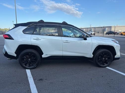 2022 Toyota RAV4 XSE
