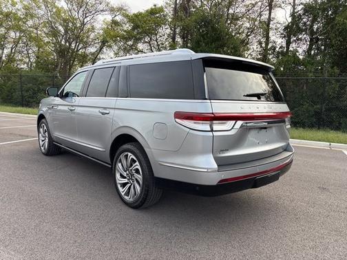 2022 Lincoln Navigator L RESERVE