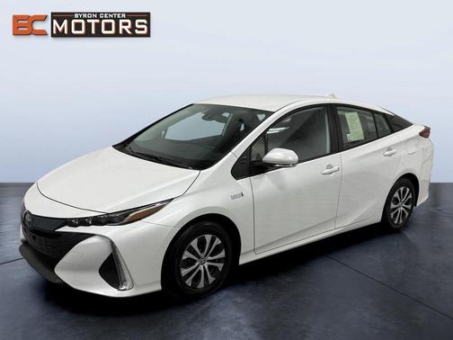 2022 Toyota Prius Prime XLE