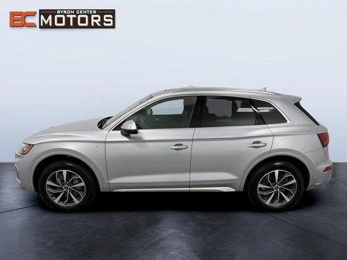 2023 Audi Q5 45 S line Premium Plus