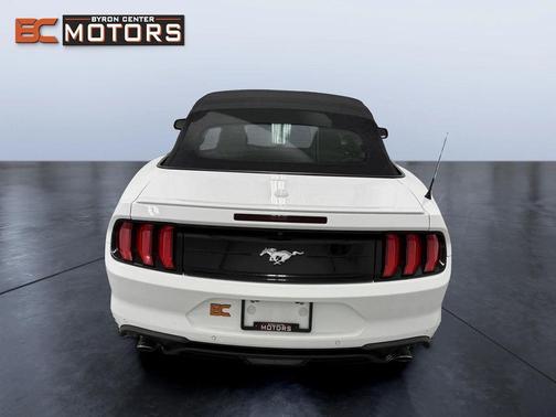 2022 Ford Mustang EcoBoost Premium