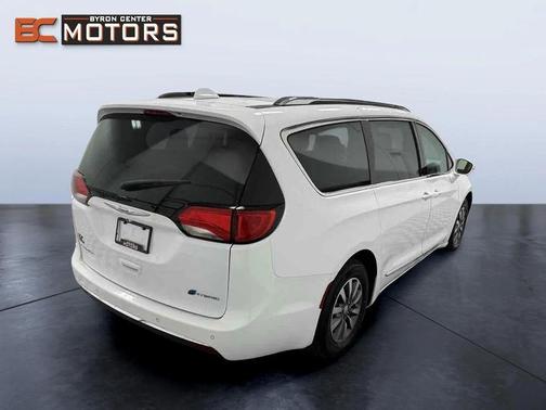 2020 Chrysler Pacifica Hybrid Limited