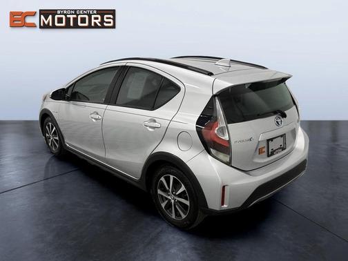 2018 Toyota Prius c Two