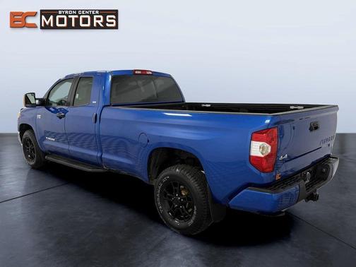 Blazing Blue Pearl 2016 Toyota Tundra SR5