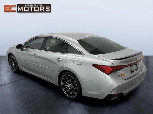 2019 Toyota Avalon Touring