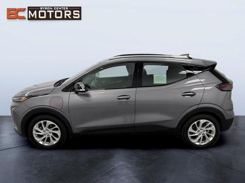 Gray Ghost Metallic 2023 Chevrolet Bolt EUV FWD LT