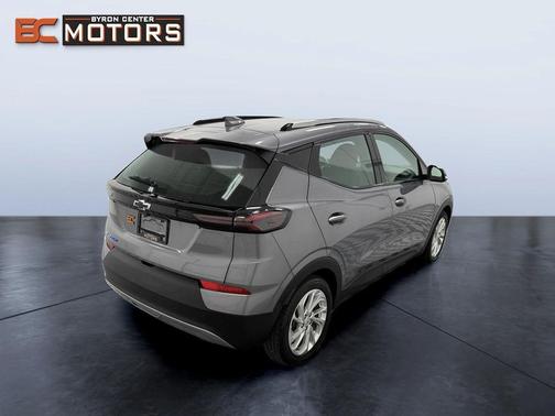 Gray Ghost Metallic 2023 Chevrolet Bolt EUV FWD LT