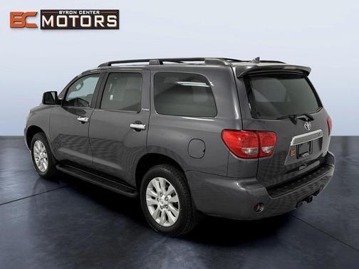 Magnetic Gray Metallic 2017 Toyota Sequoia Platinum