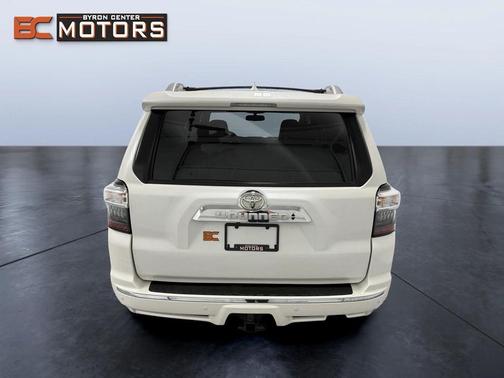 Blizzard Pearl 2018 Toyota 4Runner Limited