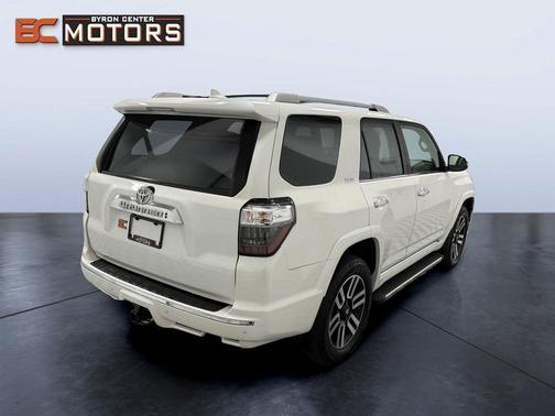 Blizzard Pearl 2018 Toyota 4Runner Limited