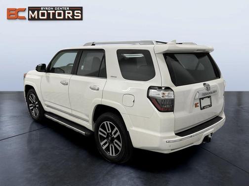 Blizzard Pearl 2018 Toyota 4Runner Limited