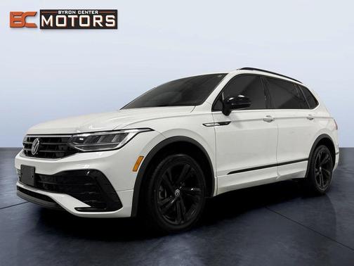 2023 Volkswagen Tiguan 2.0T SE R-Line Black 4MOTION