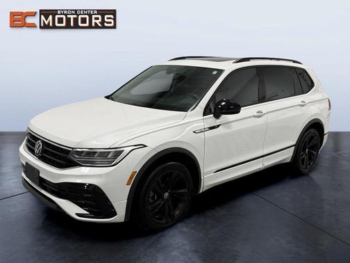 2023 Volkswagen Tiguan 2.0T SE R-Line Black 4MOTION