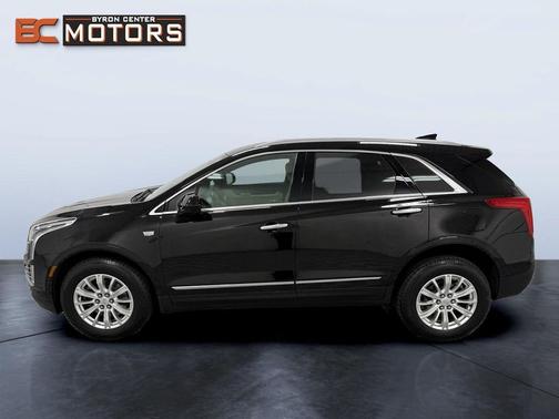 Stellar Black Metallic 2018 Cadillac XT5 Base