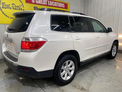 2013 Toyota Highlander SE