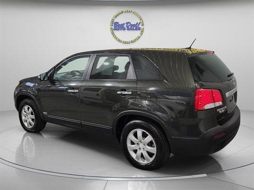 2011 Kia Sorento LX
