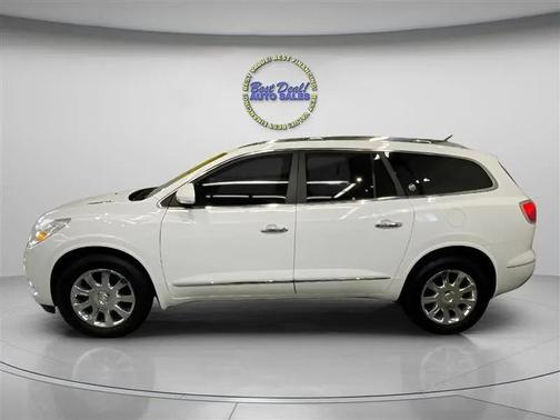White 2017 Buick Enclave Premium