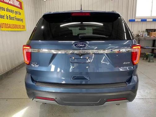 Blue Metallic 2019 Ford Explorer XLT