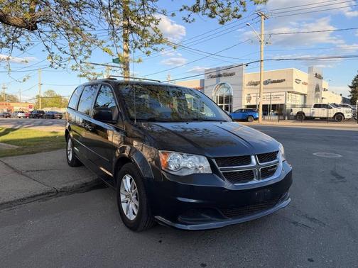 Black 2014 Dodge Grand Caravan SXT