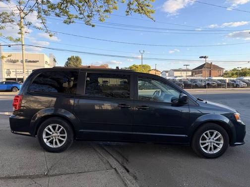 Black 2014 Dodge Grand Caravan SXT