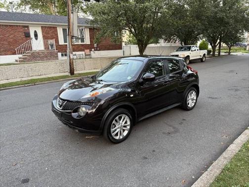 2014 Nissan Juke S AWD 4dr Crossover