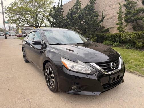 Black 2018 Nissan Altima 2.5 SL
