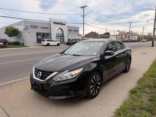 Black 2018 Nissan Altima 2.5 SL