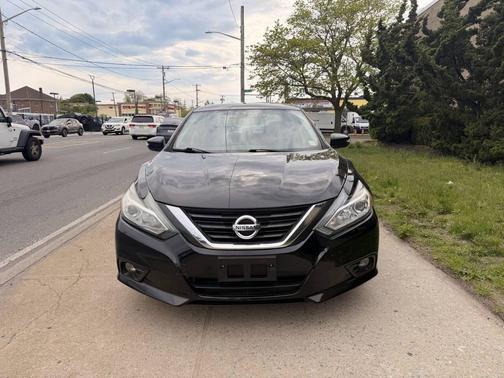 Black 2018 Nissan Altima 2.5 SL