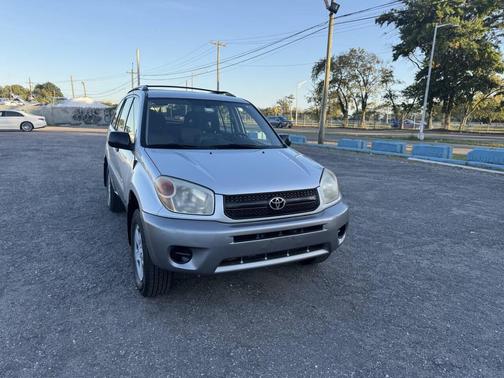 2004 Toyota RAV4 Base
