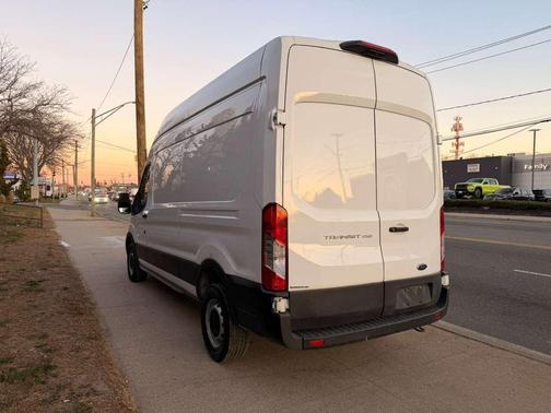 2021 Ford Transit-250 Base