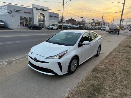 2019 Toyota Prius L