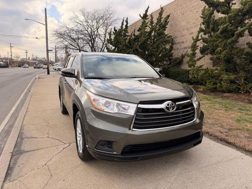 2014 Toyota Highlander LE