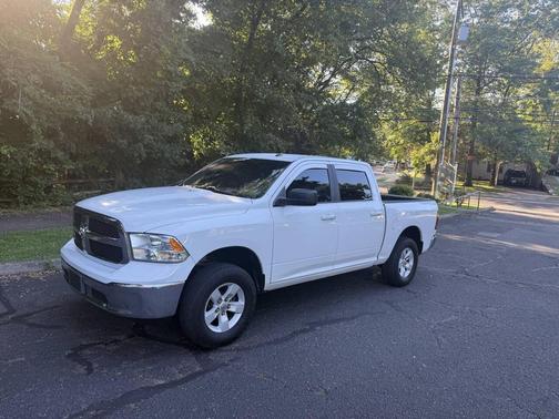 2019 RAM 1500 SLT