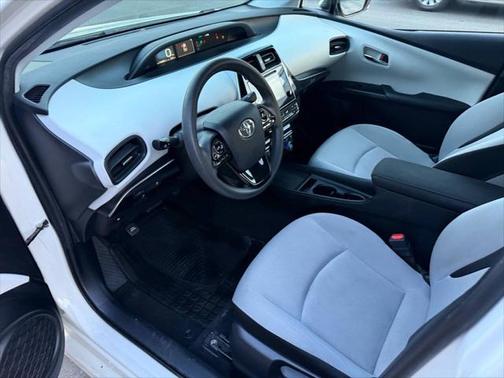 2019 Toyota Prius L