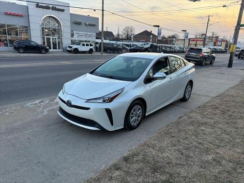 2019 Toyota Prius L